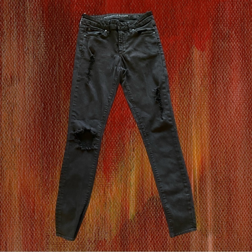 ARTICLES OF SOCIETY Women’s Distressed Jegging